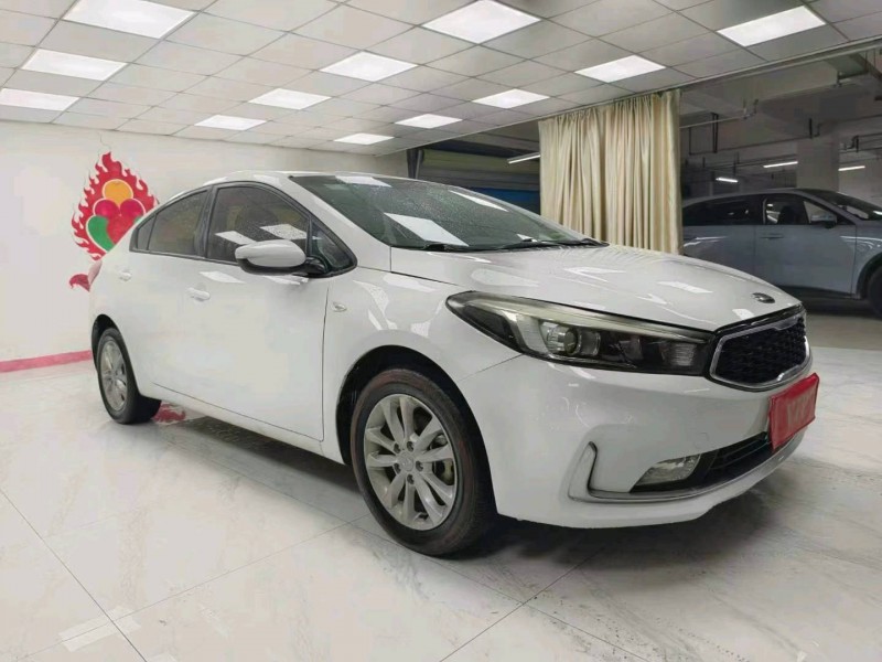 成都18年起亚K33