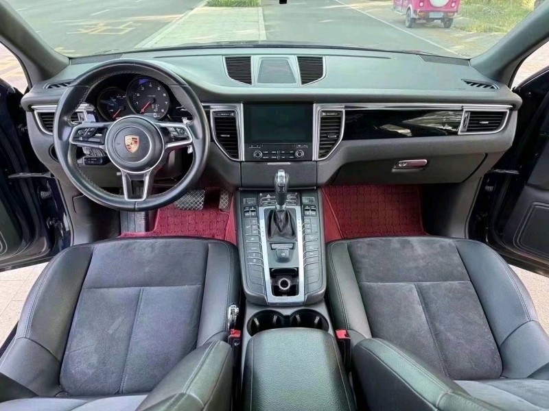 枣庄17年保时捷Macan5