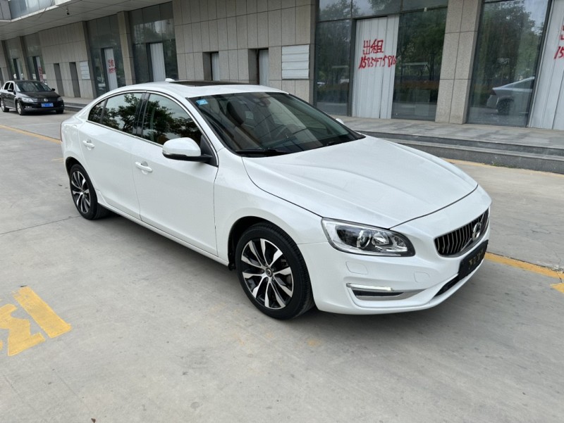 济宁19年沃尔沃S60L2