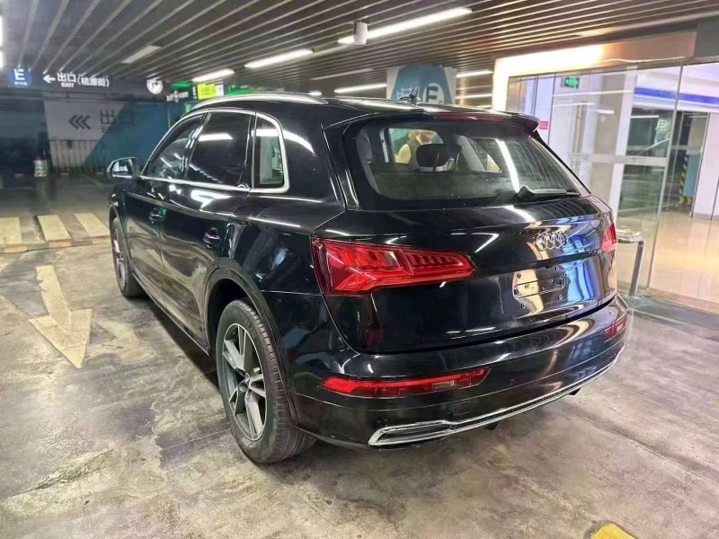 臺州19年奧迪Q58