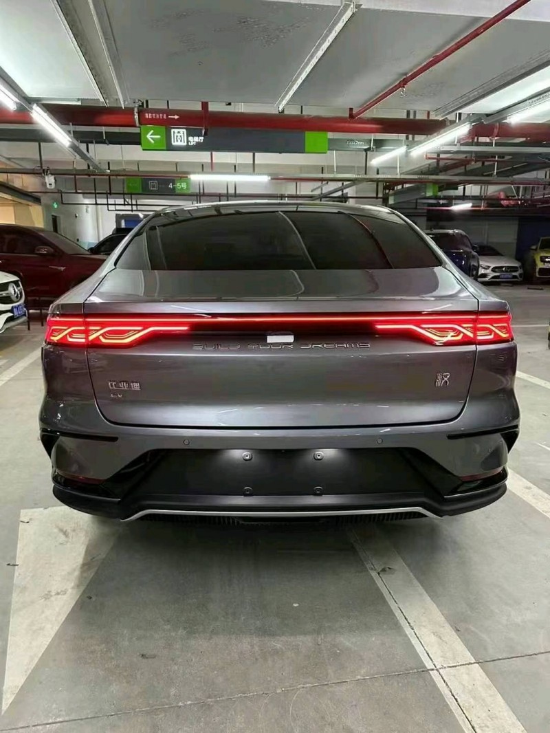 重庆24年比亚迪汉9