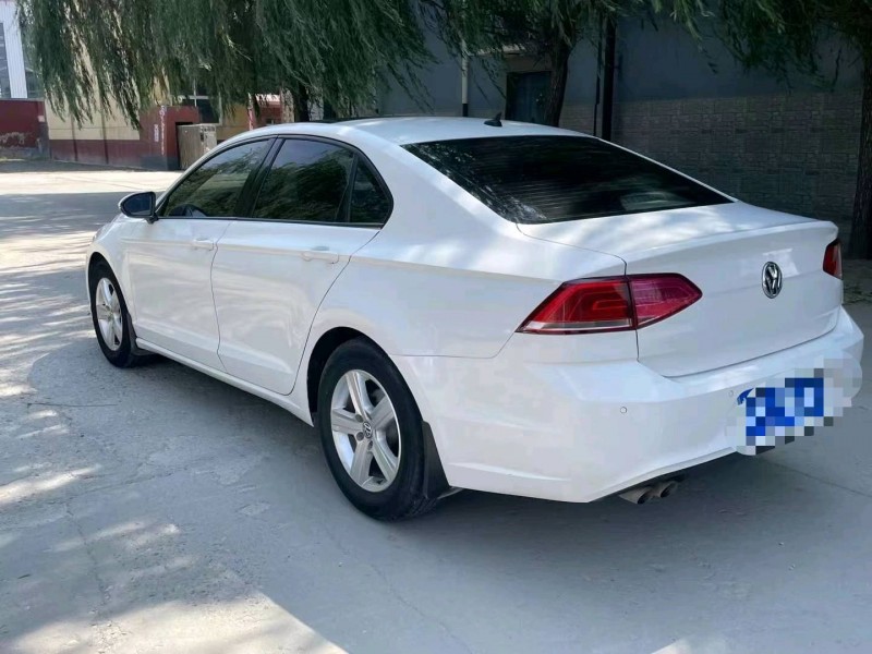 保定17年大众凌渡4