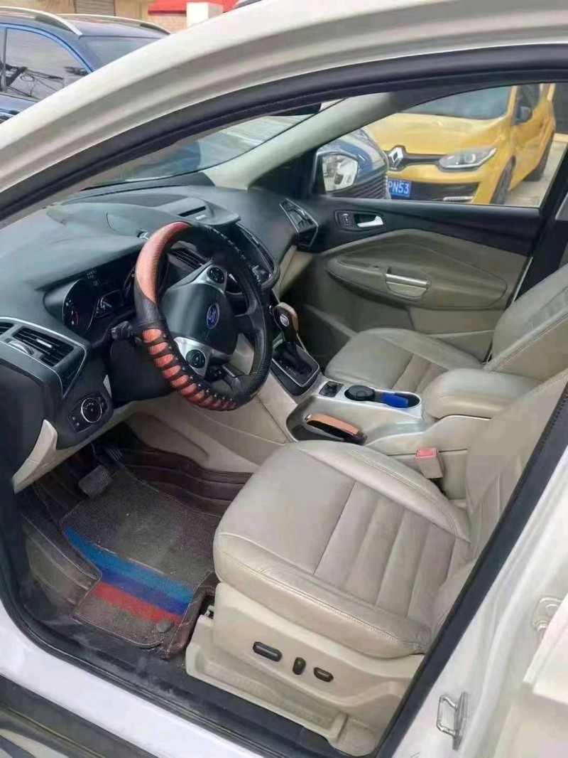 苏州14年福特翼虎8