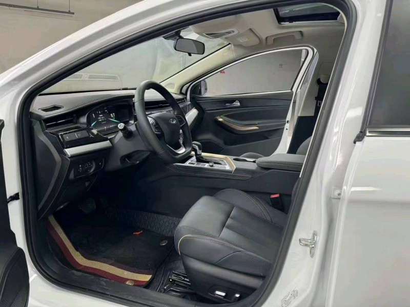 成都24年奇瑞艾瑞泽4