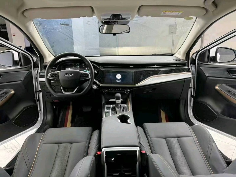 成都24年奇瑞艾瑞泽9