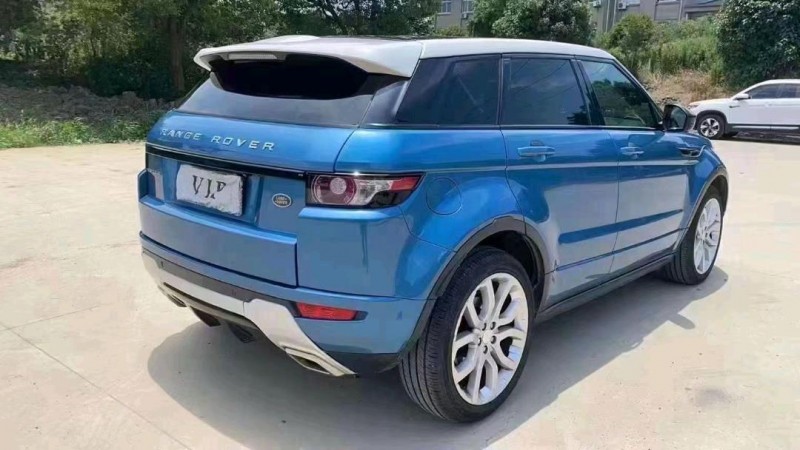 苏州14年路虎极光4