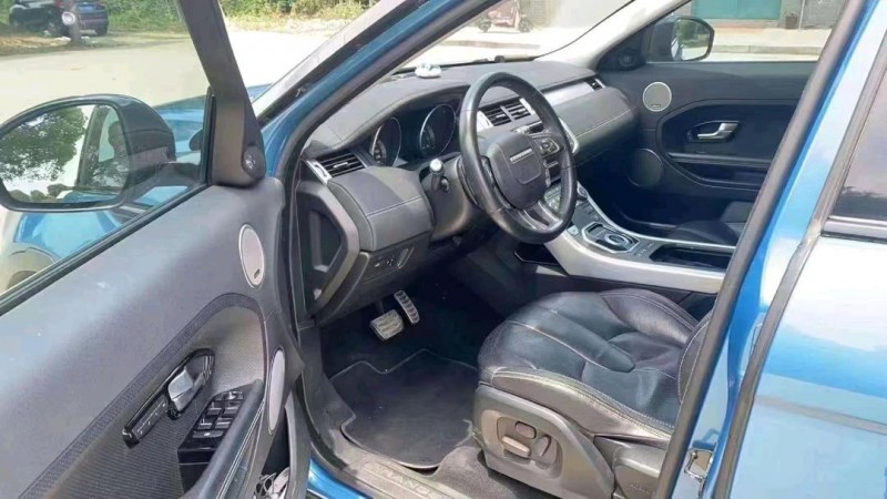 苏州14年路虎极光8