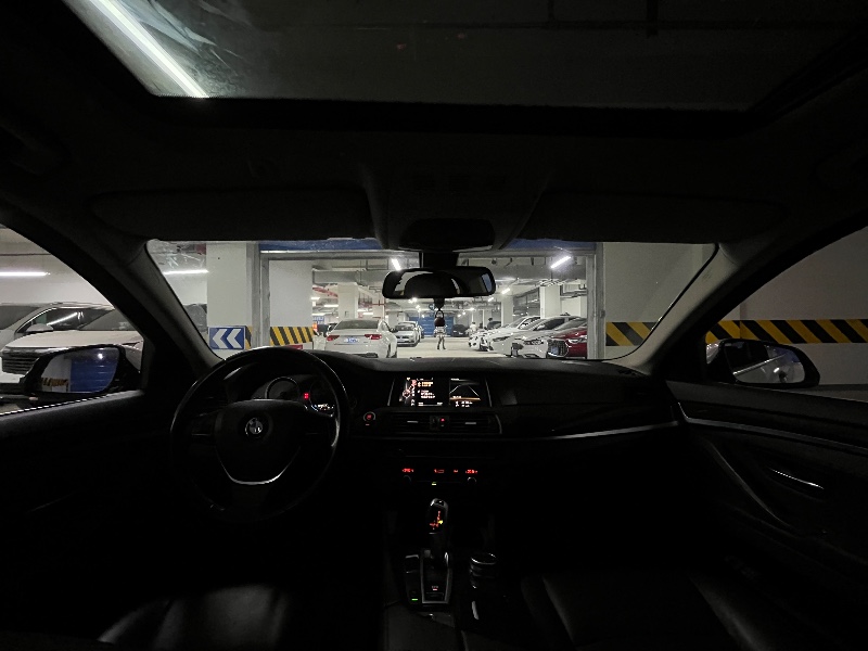 成都15年宝马5系6