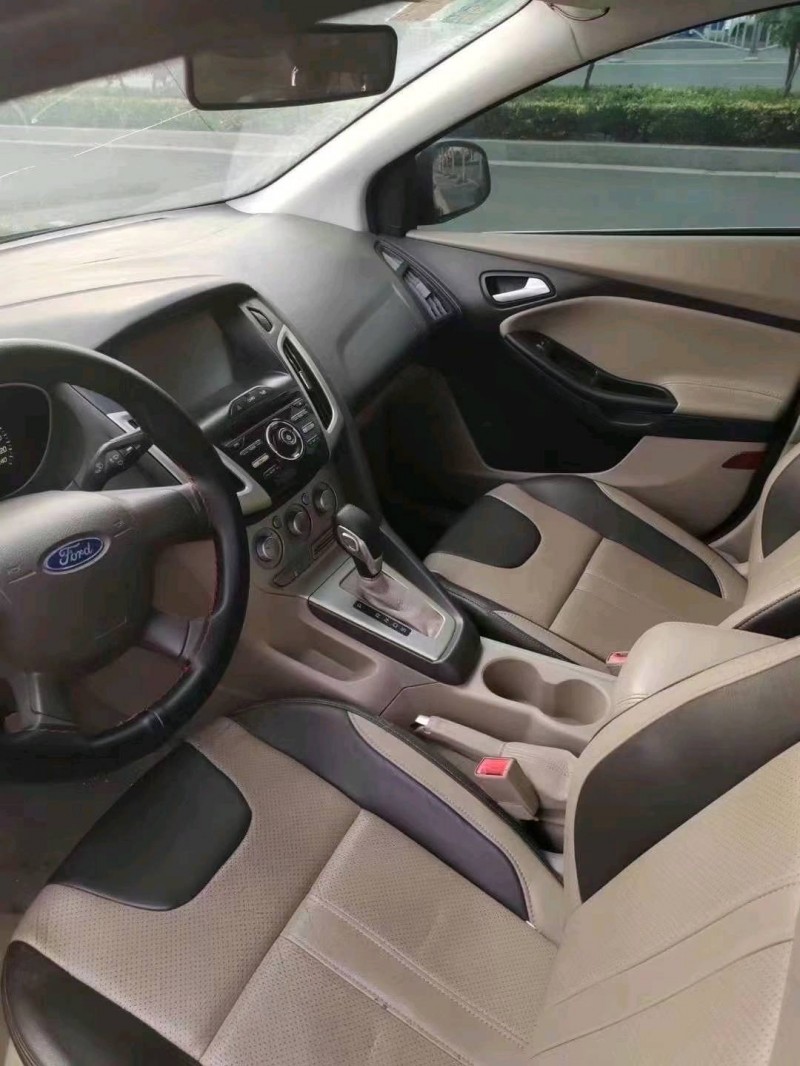 菏泽15年福特福克斯5