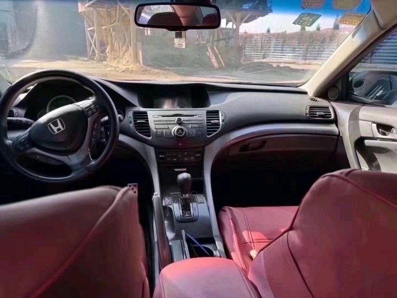 菏泽11年本田思铂睿6