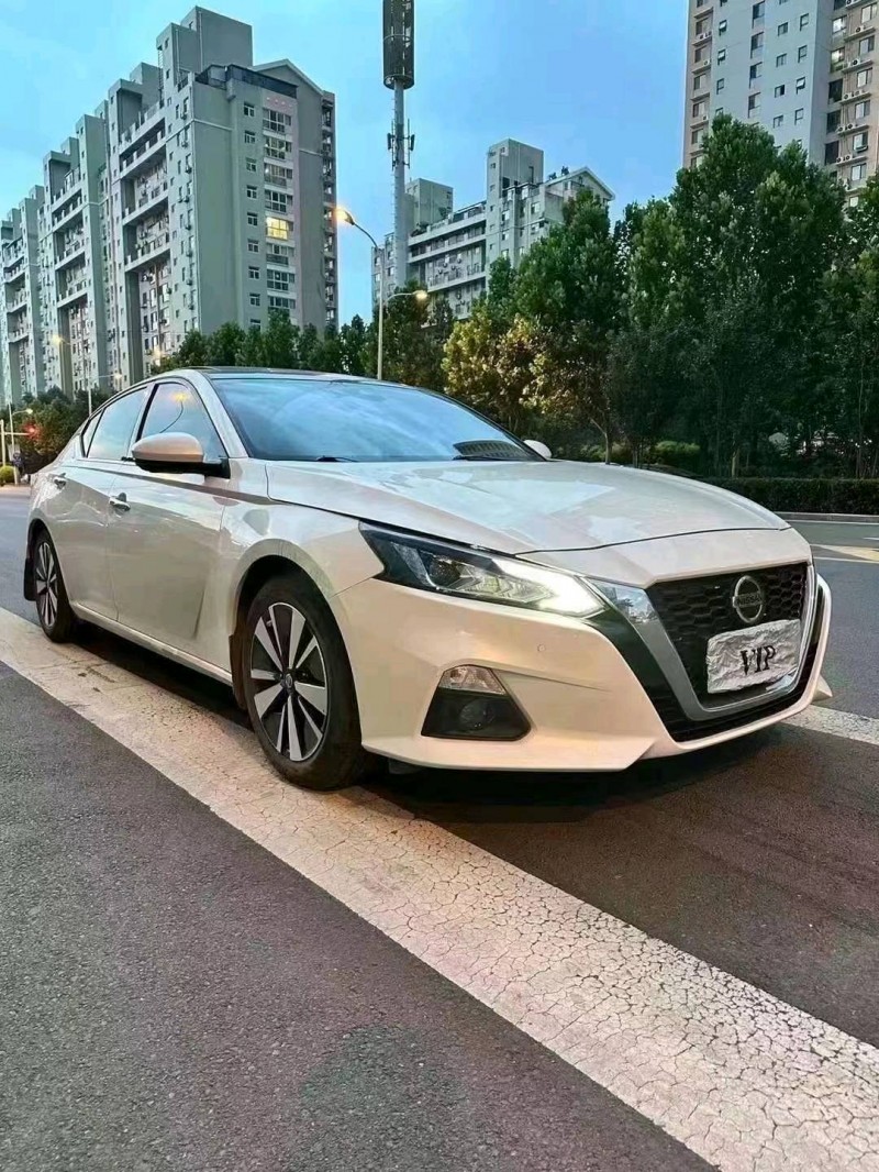 保定22年日产天籁2