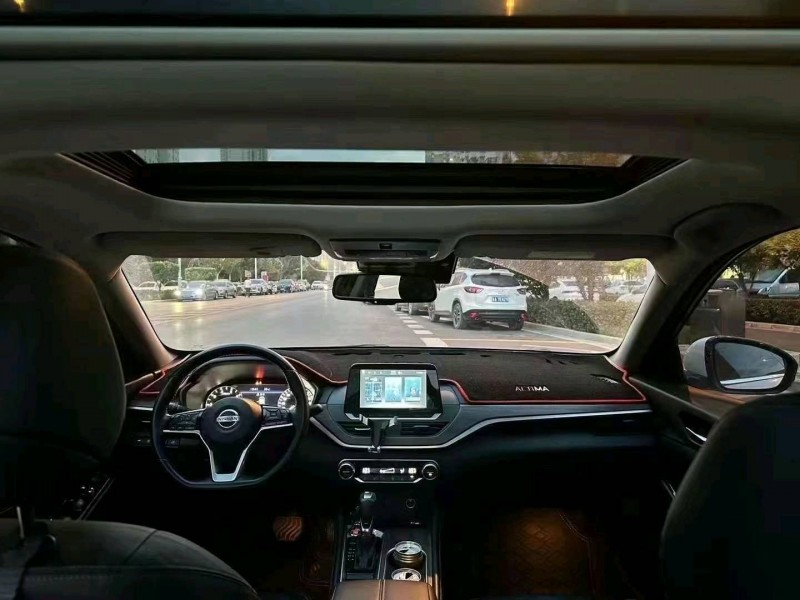 保定22年日产天籁3