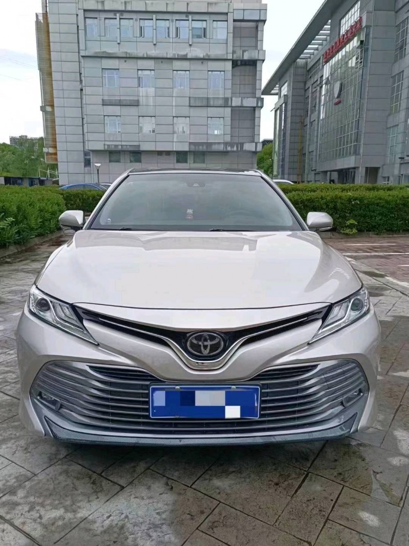 潍坊19年丰田凯美瑞1