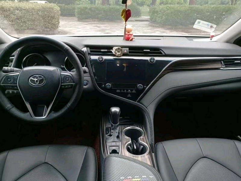 潍坊19年丰田凯美瑞3