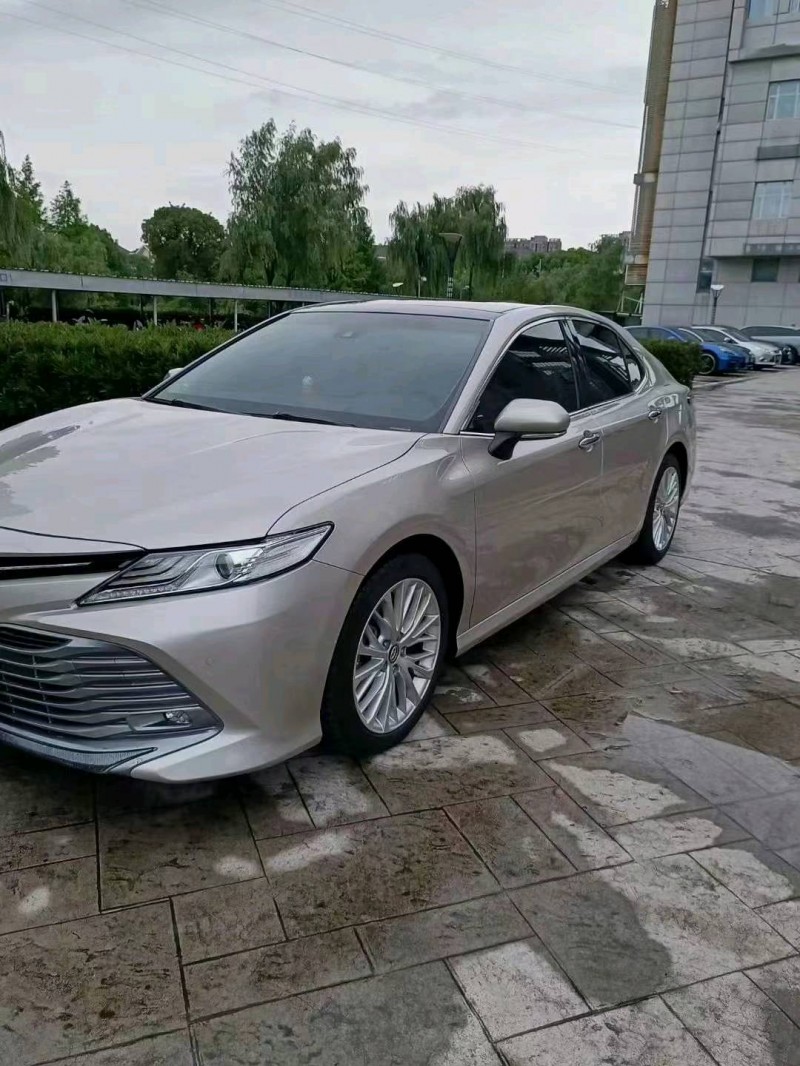 潍坊19年丰田凯美瑞5