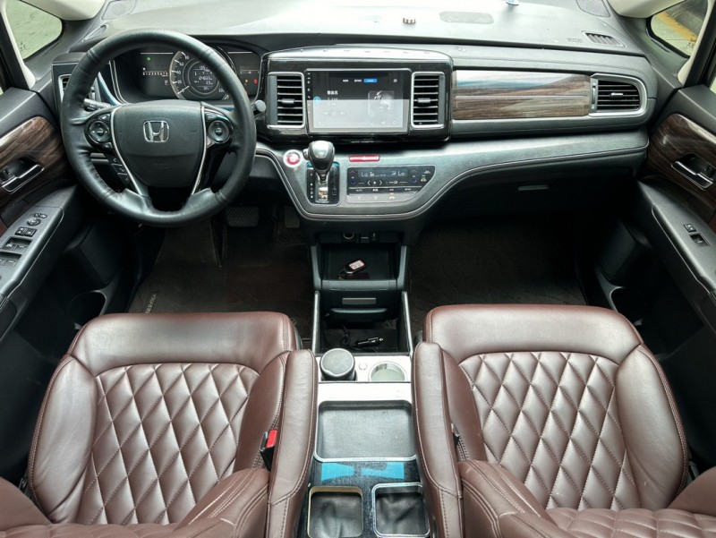 济宁18年本田艾力绅6