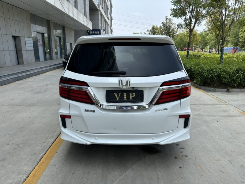 济宁18年本田艾力绅9