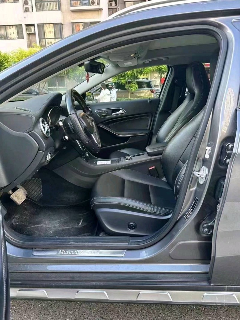 保定16年奔驰GLA6