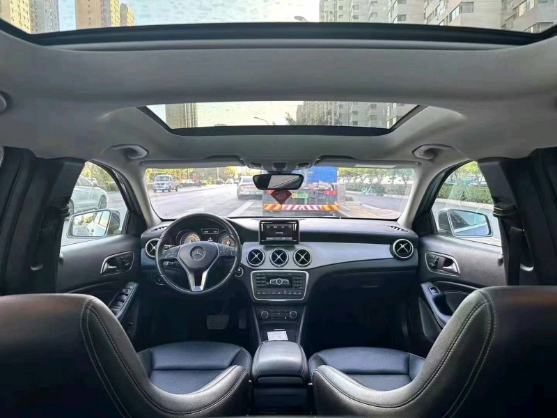 保定16年奔驰GLA8