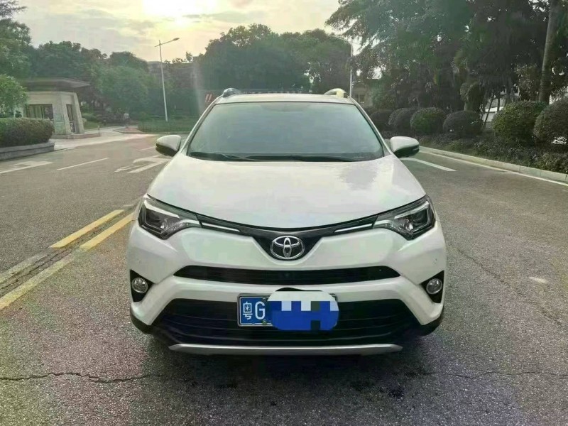 汕头18年丰田RAV4荣放1