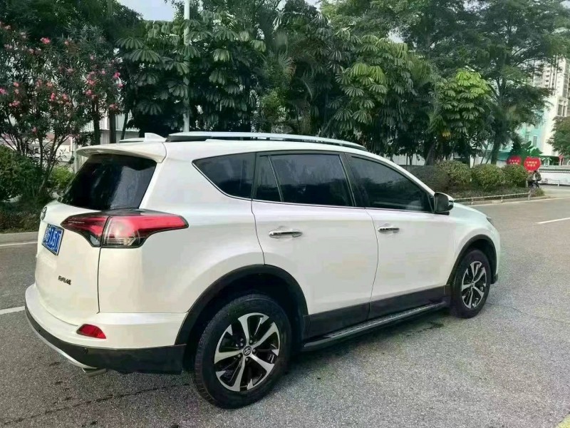 汕头18年丰田RAV4荣放5