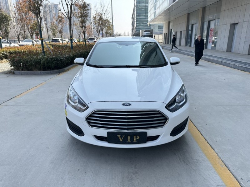 济宁20年福特福睿斯1