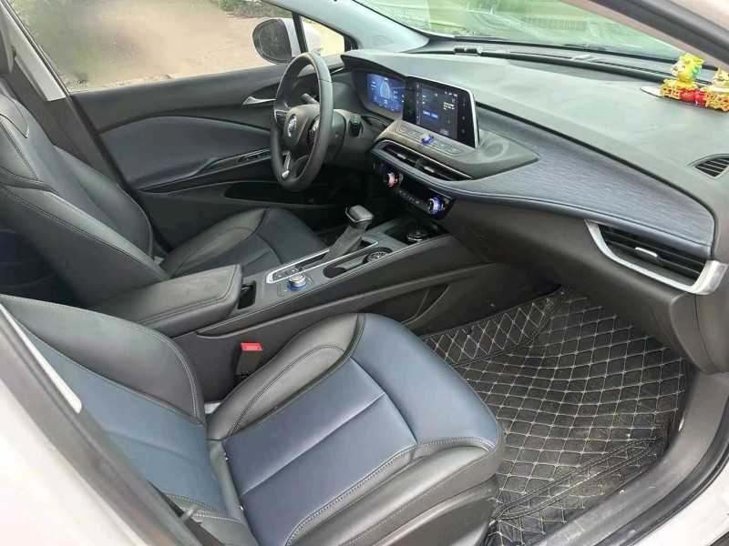 中山23年别克微蓝4