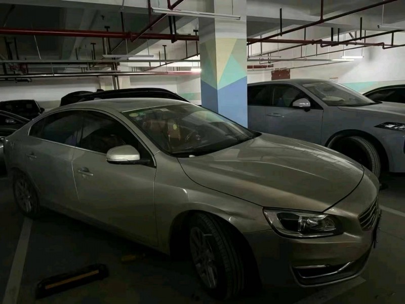 重庆16年沃尔沃S60L3