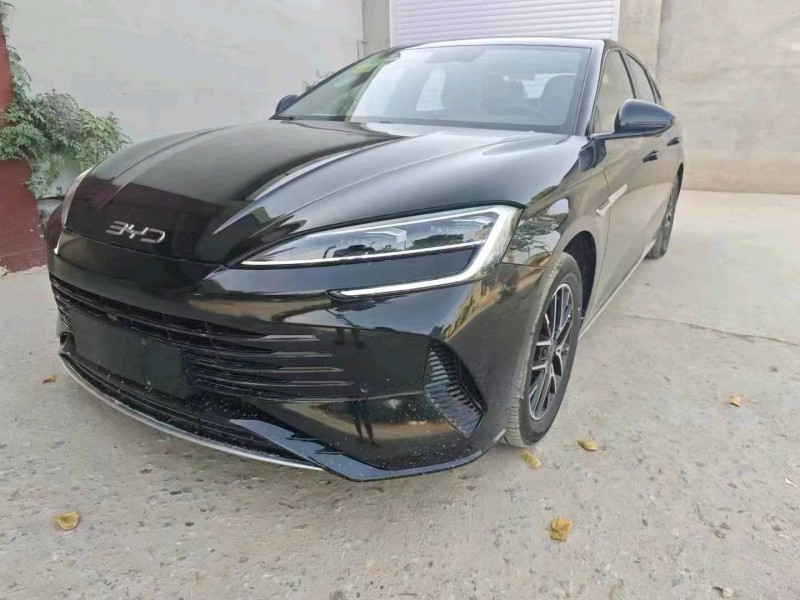 保定24年比亚迪海豹3