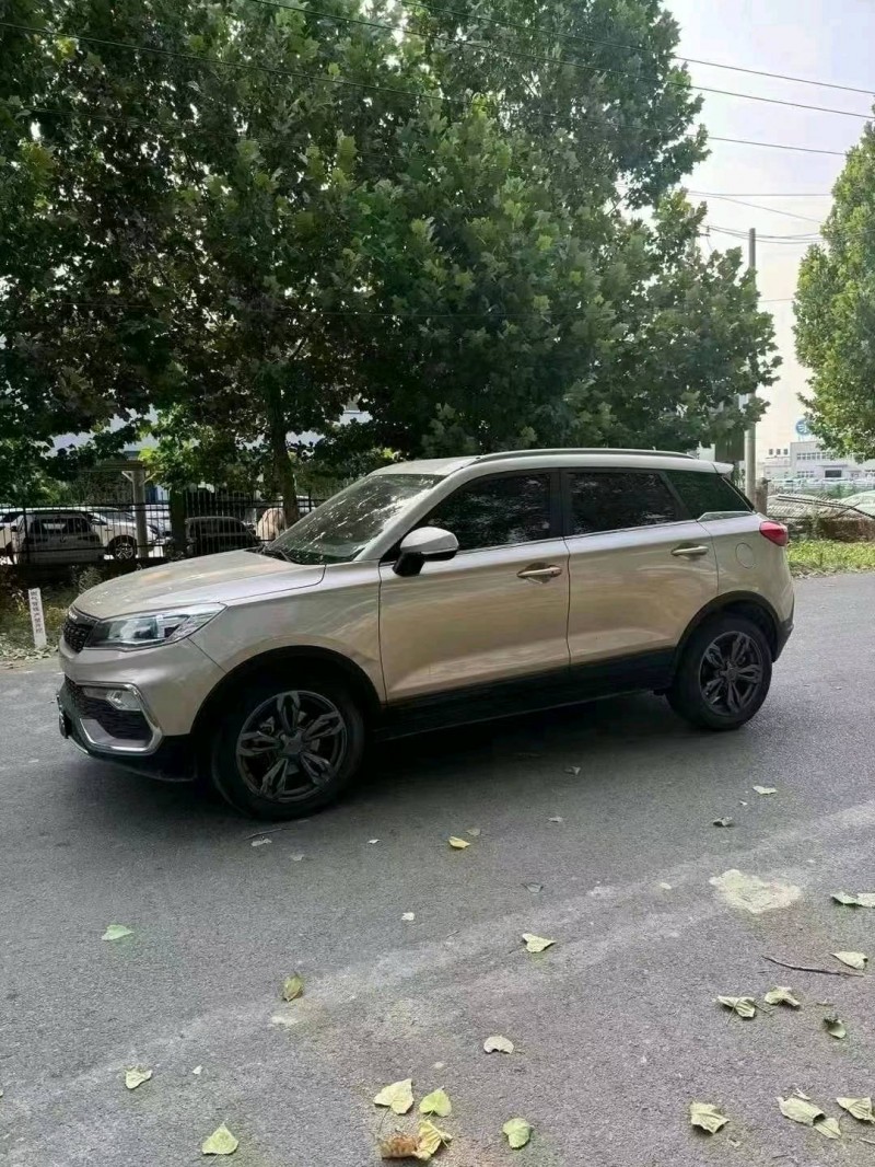 岳陽19年獵豹汽車CS92