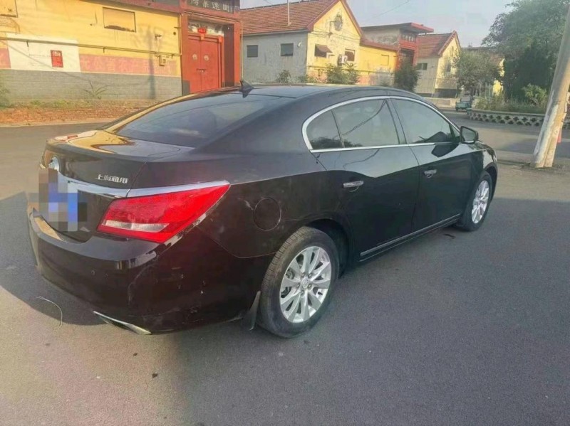 烟台16年别克君越8