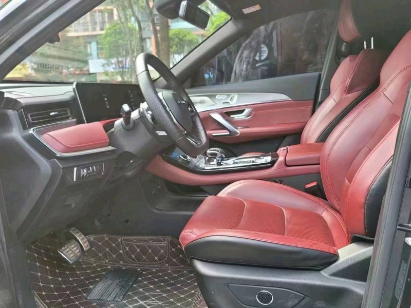 成都21年奇瑞捷途X705