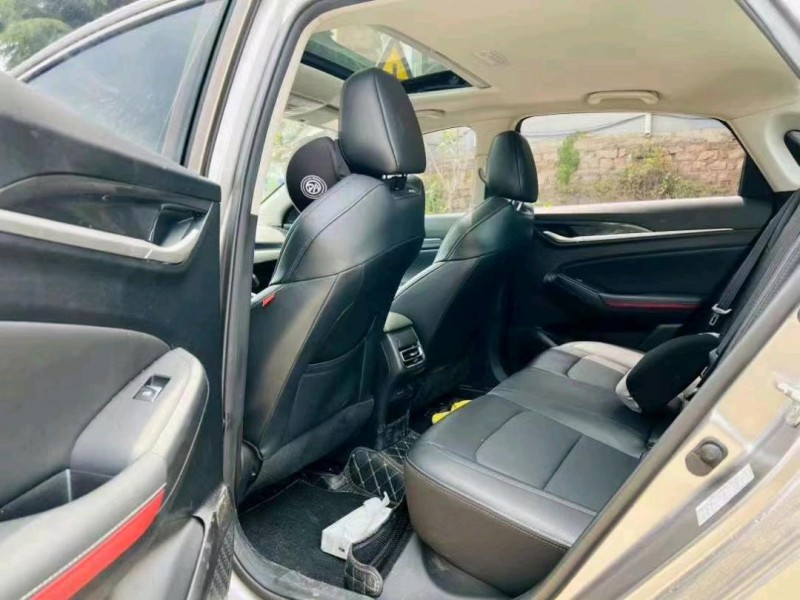 潍坊21年长安汽车逸动4