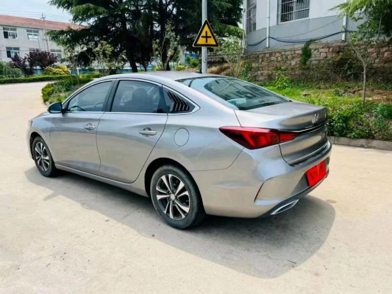 潍坊21年长安汽车逸动6