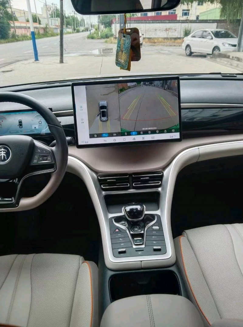 保定23年比亚迪宋6