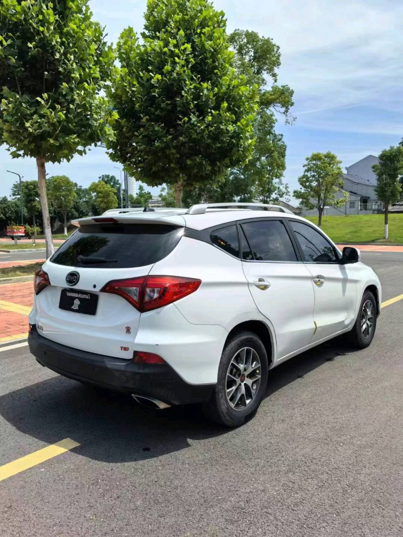 烟台17年比亚迪宋6