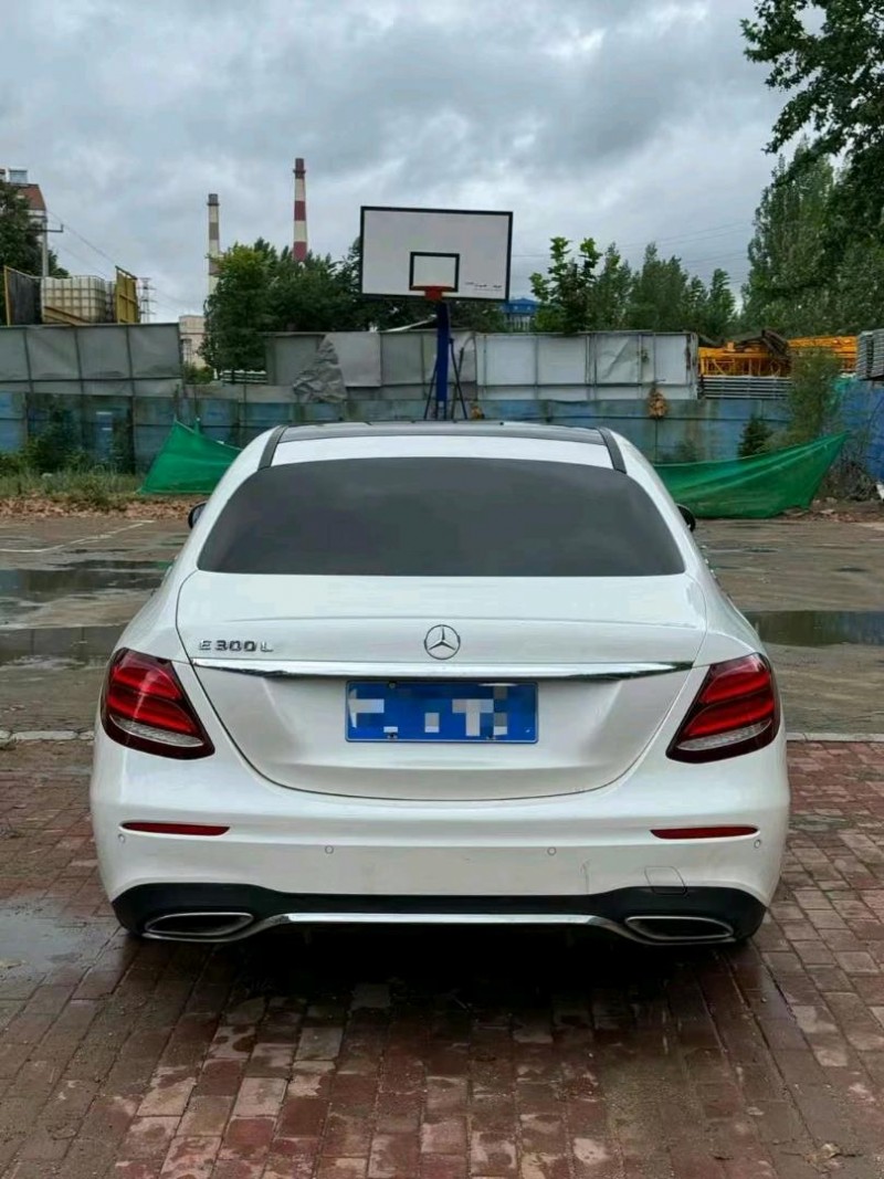 东营18年奔驰E5