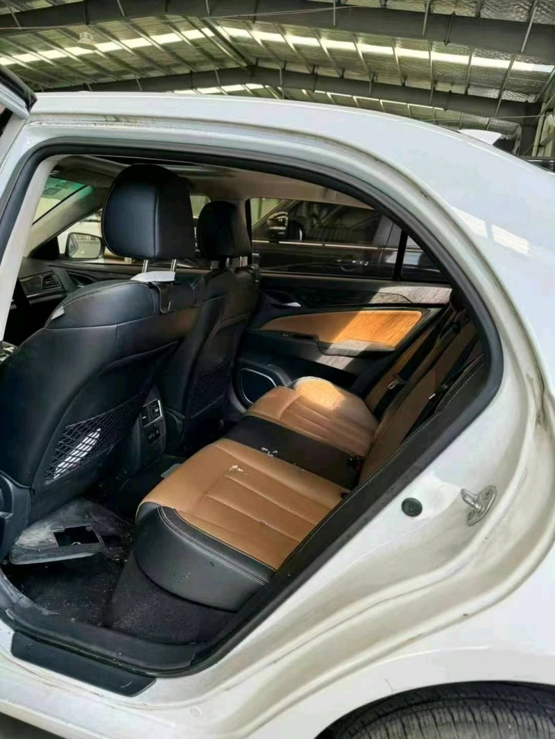 临沂17年比亚迪秦4