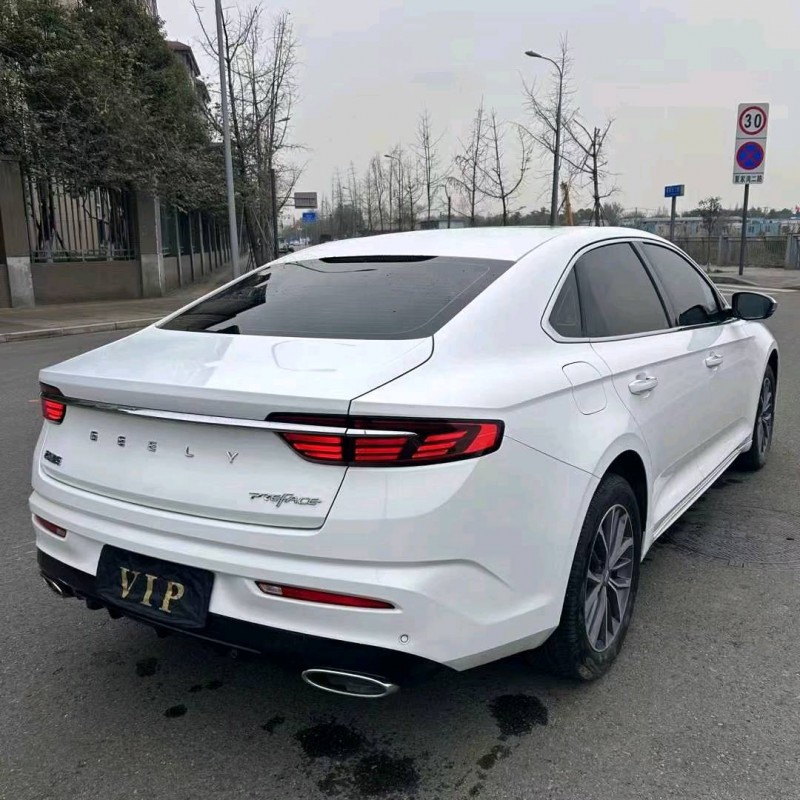 成都21年吉利星瑞7