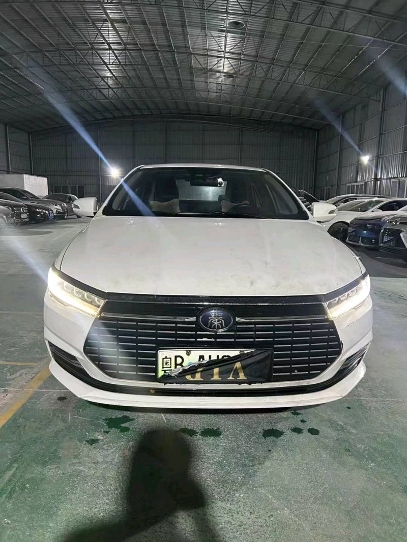 中山21年比亚迪唐1