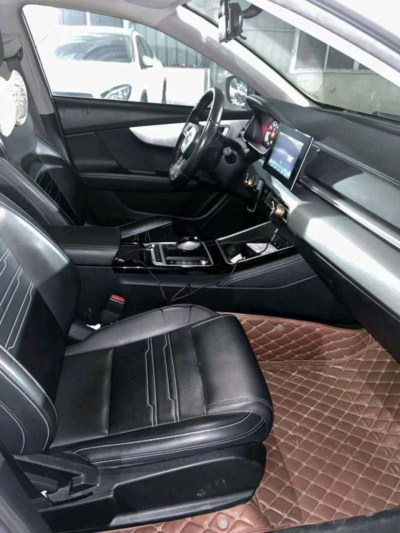 中山21年比亚迪唐4