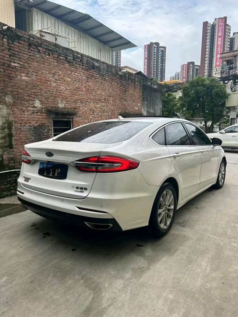 中山21年福特蒙迪欧8