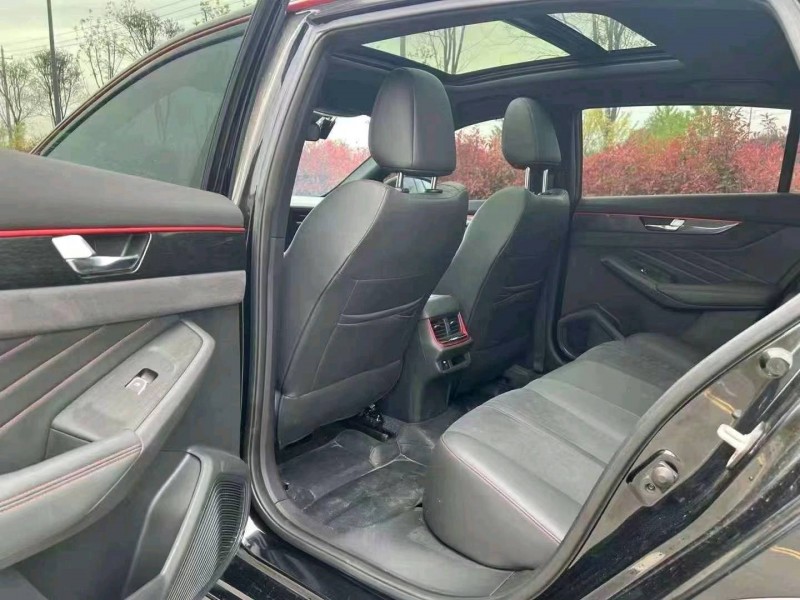 保定22年东风奕炫6