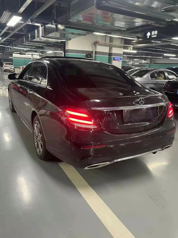 成都19年奔驰E7
