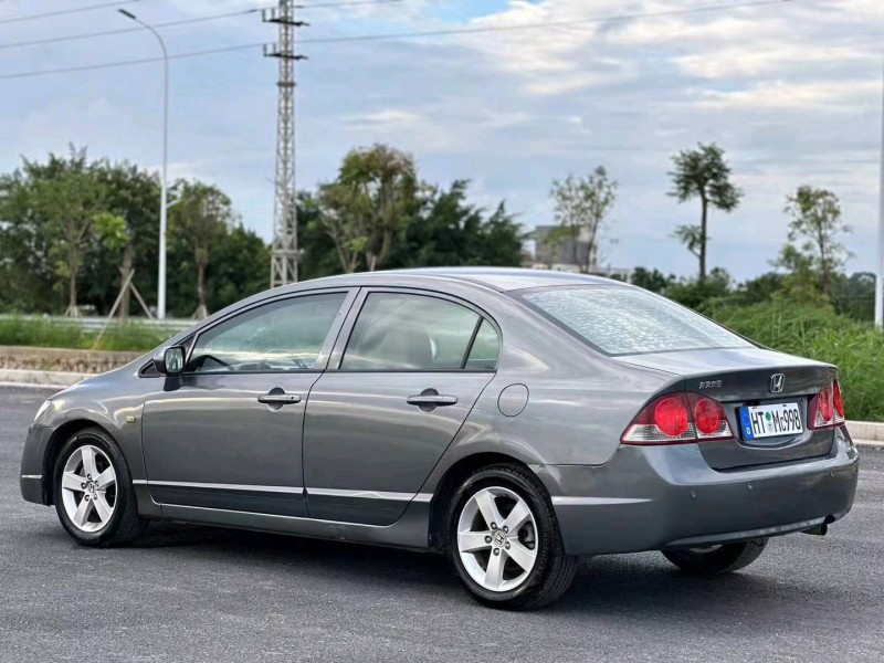 汕头14年本田思铭6