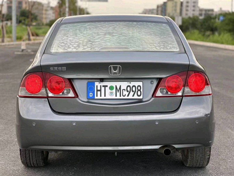 汕头14年本田思铭8