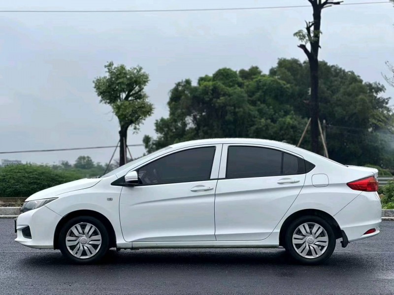 汕头17年本田锋范3