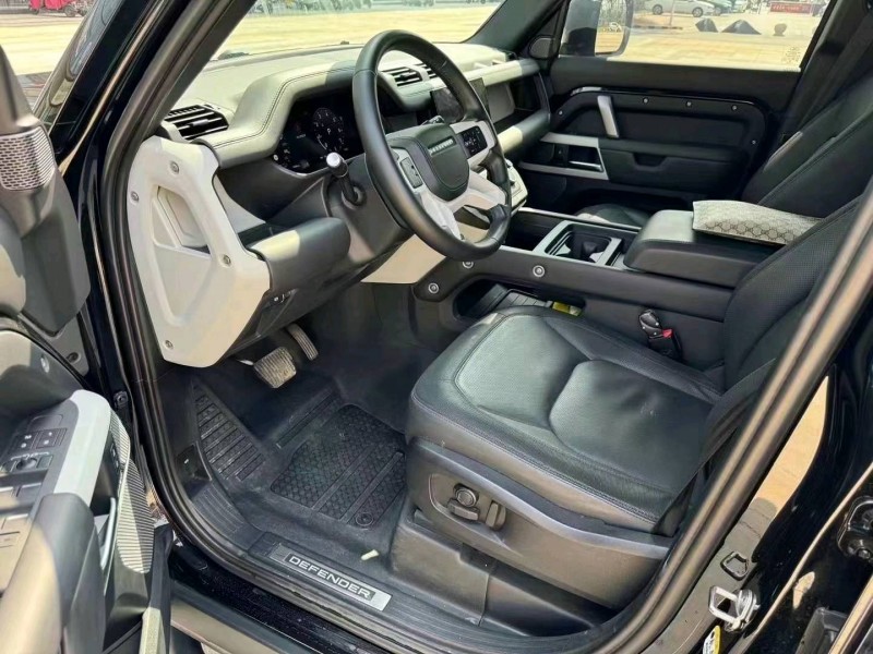 烟台23年路虎卫士6