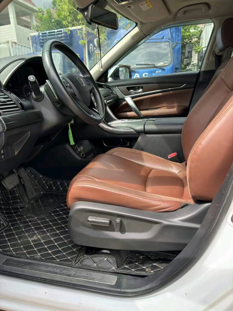 广州17年本田冠道9