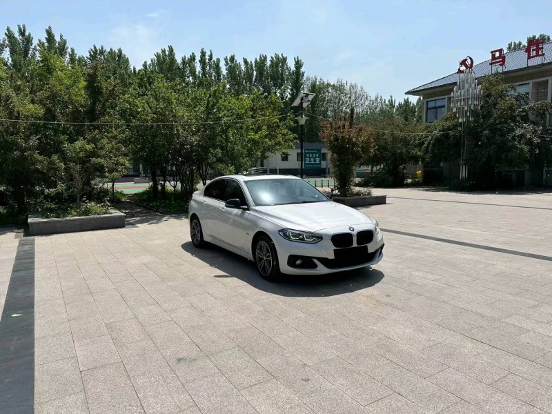 济南18年宝马1系3